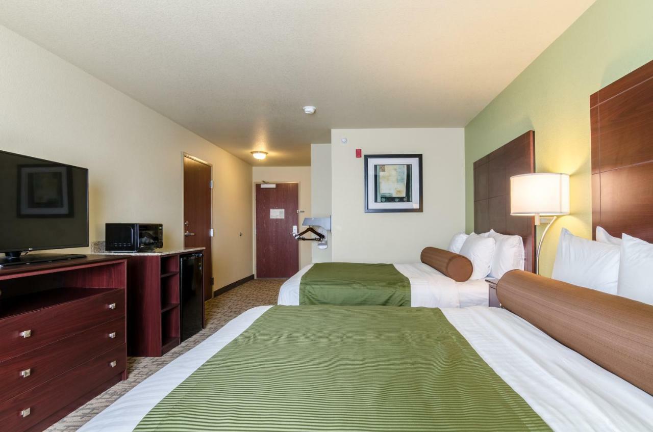 Cobblestone Hotel & Suites - แมคคุก ภายนอก รูปภาพ