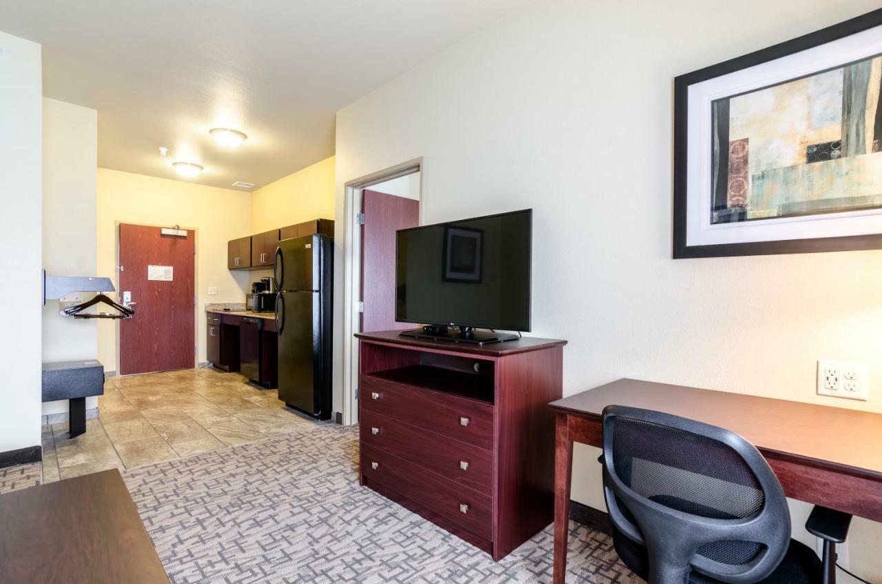 Cobblestone Hotel & Suites - แมคคุก ภายนอก รูปภาพ