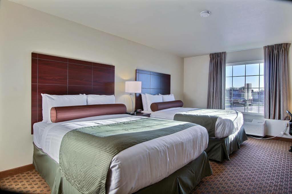 Cobblestone Hotel & Suites - แมคคุก ภายนอก รูปภาพ